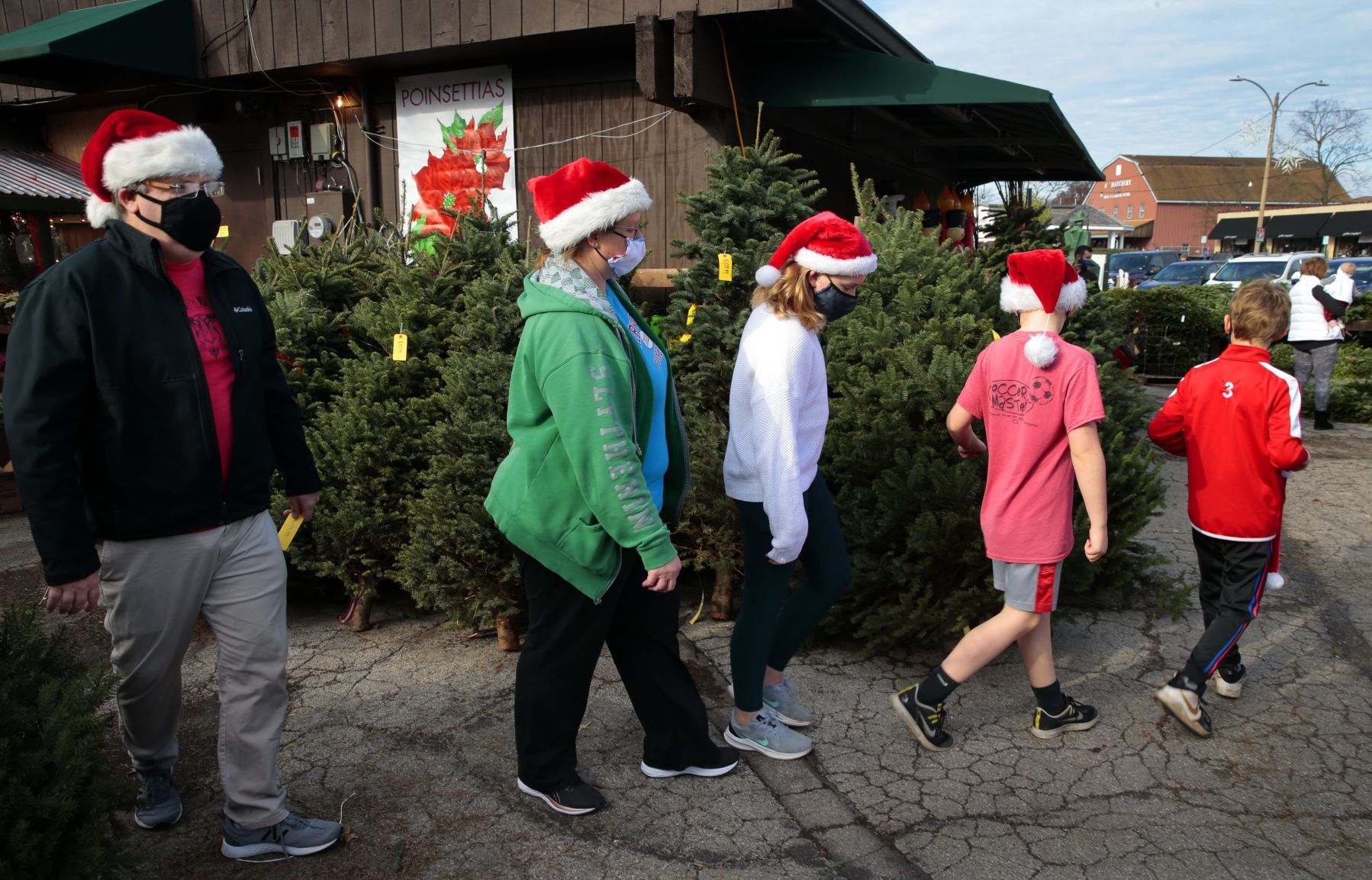 Shoppers still spending on Black Friday